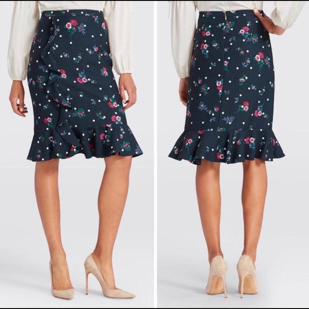 Bouquet Dot Floral Collection Skirt NWT